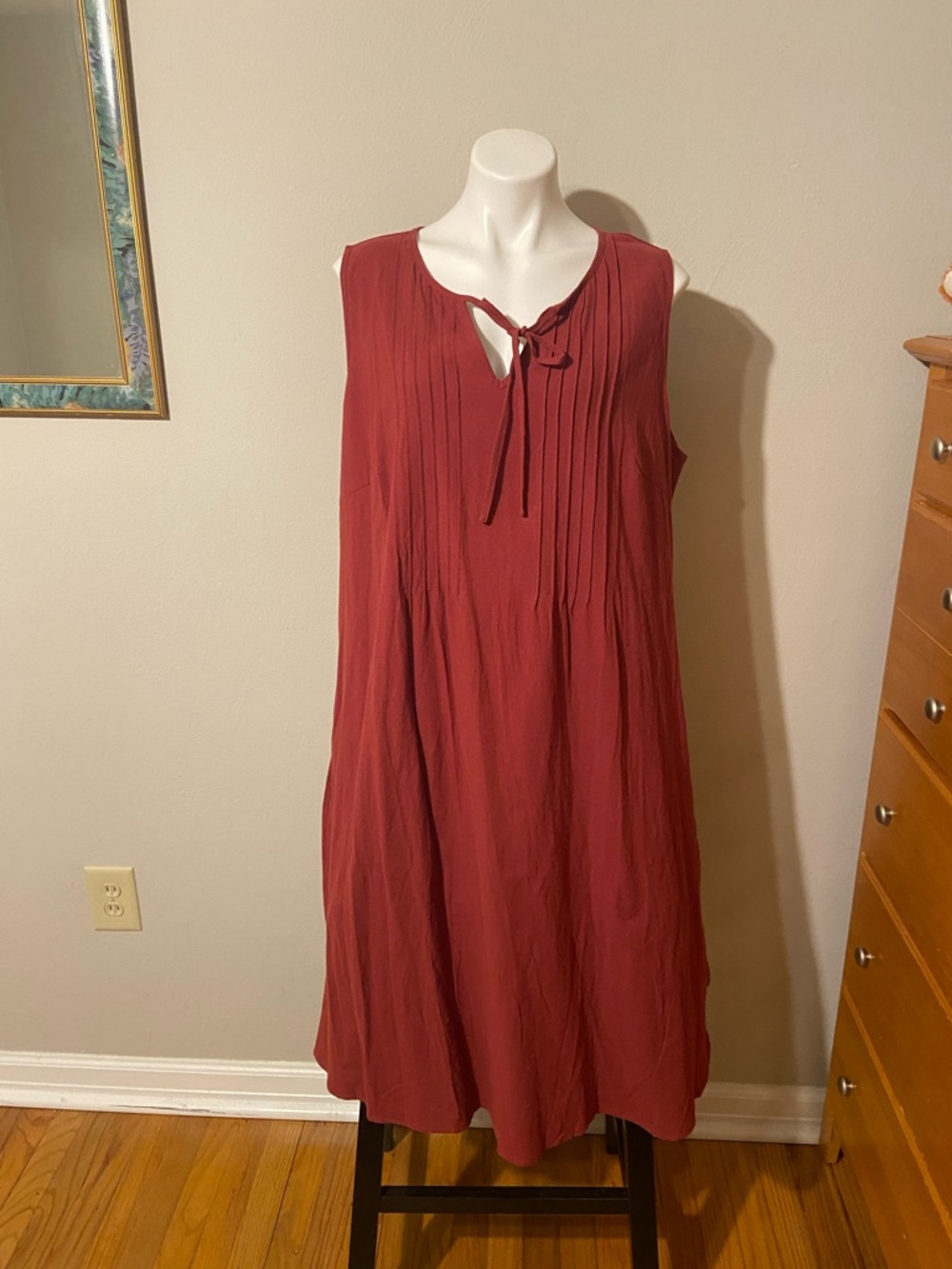 BloomChic Sleeveless Rust Midi Dress